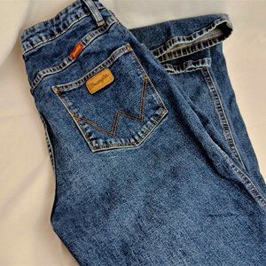 Wrangler Women's Cowboy Cut Jeans Size 9/10
